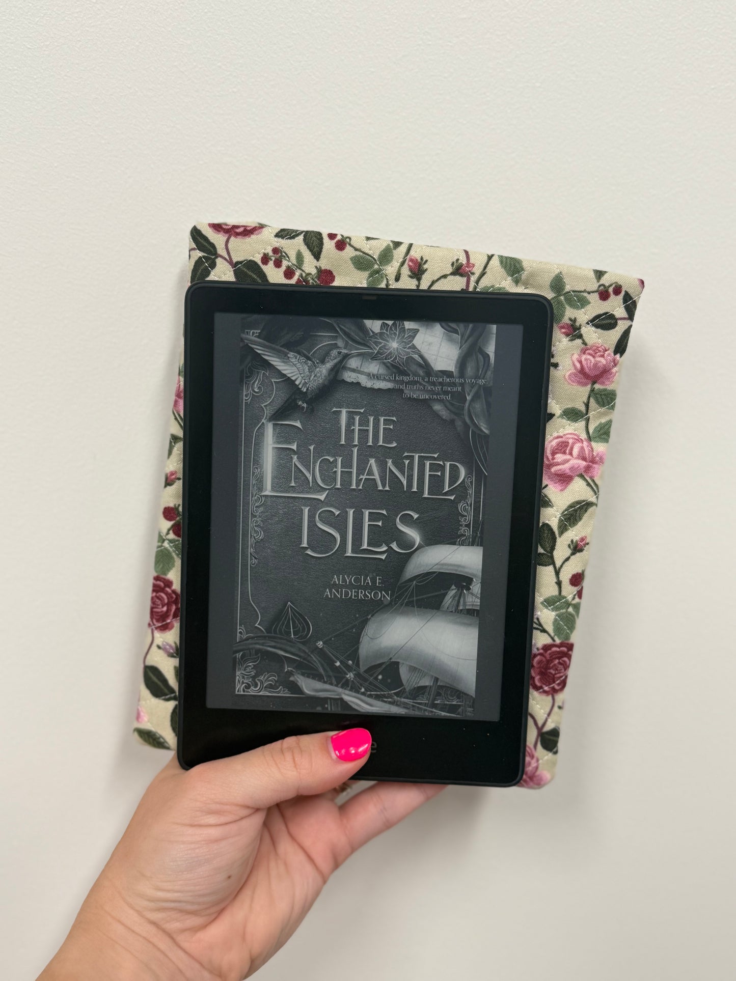 Quilted Kindle Sleeve - Plum Roses