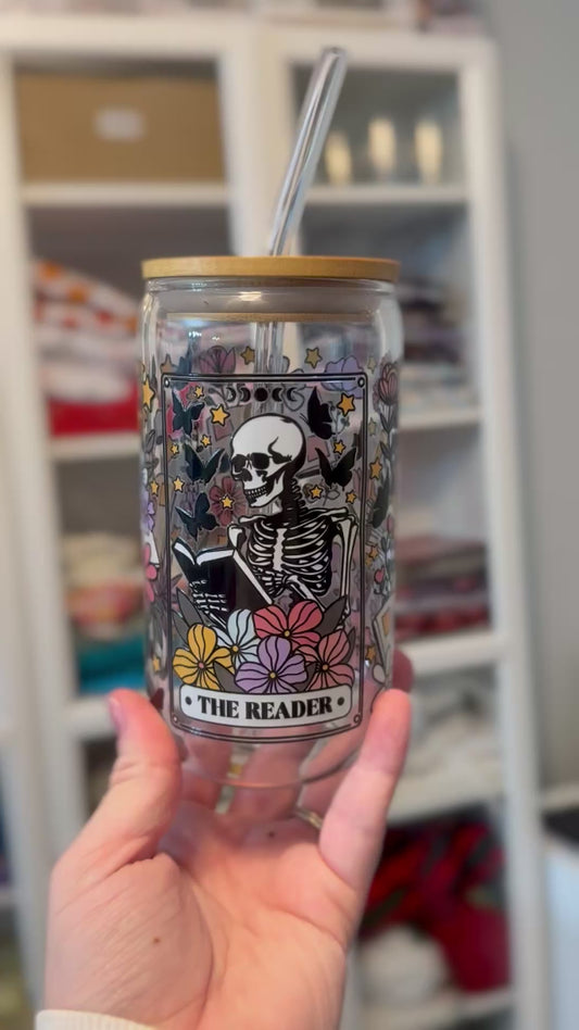 The Reader - 16oz Glass